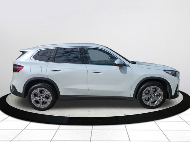 Used 2023 BMW X1 xDrive28i w/ Premium Package image 2
