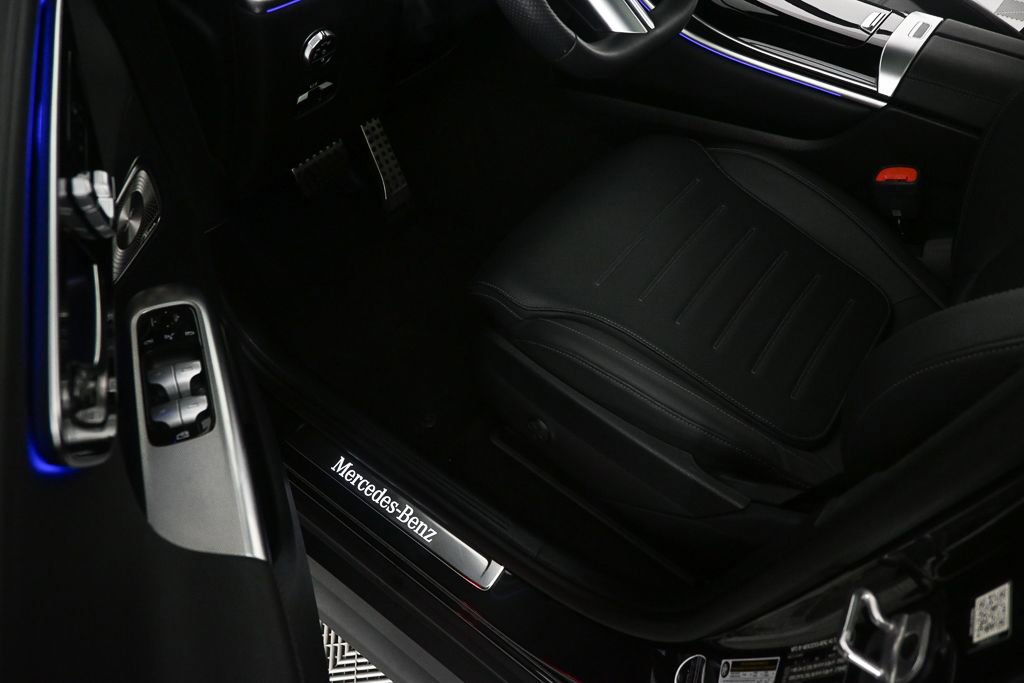 Certified 2025 Mercedes-Benz GLC 300 4MATIC image 7