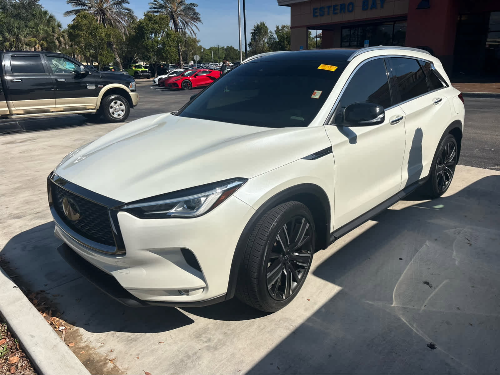 Used 2021 INFINITI QX50 Luxe w/ Appearance Package FWD image 19