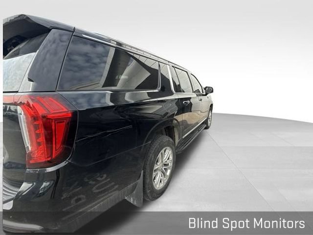 Used 2023 GMC Yukon XL SLT w/ SLT Premium Package AWD/4WD image 10