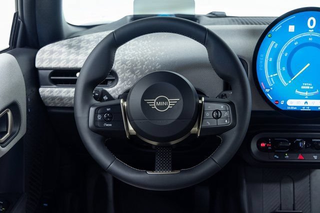 Used 2026 MINI Cooper S FWD image 15