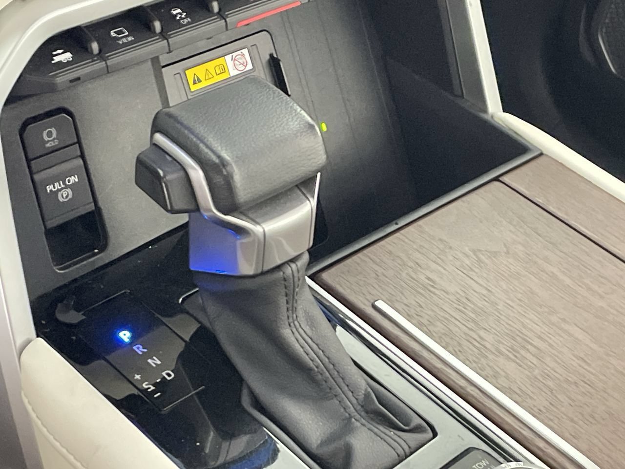 Used 2023 Toyota Sequoia Capstone AWD/4WD image 16
