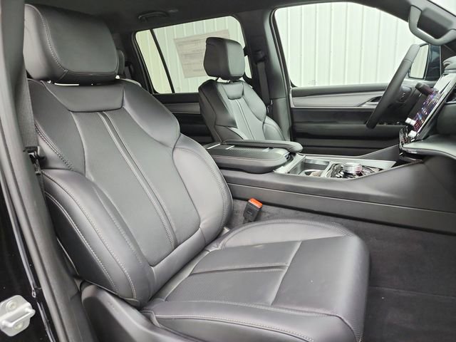 New 2026 Jeep Grand Wagoneer Limited w/ HD Trailer Tow Package image 49