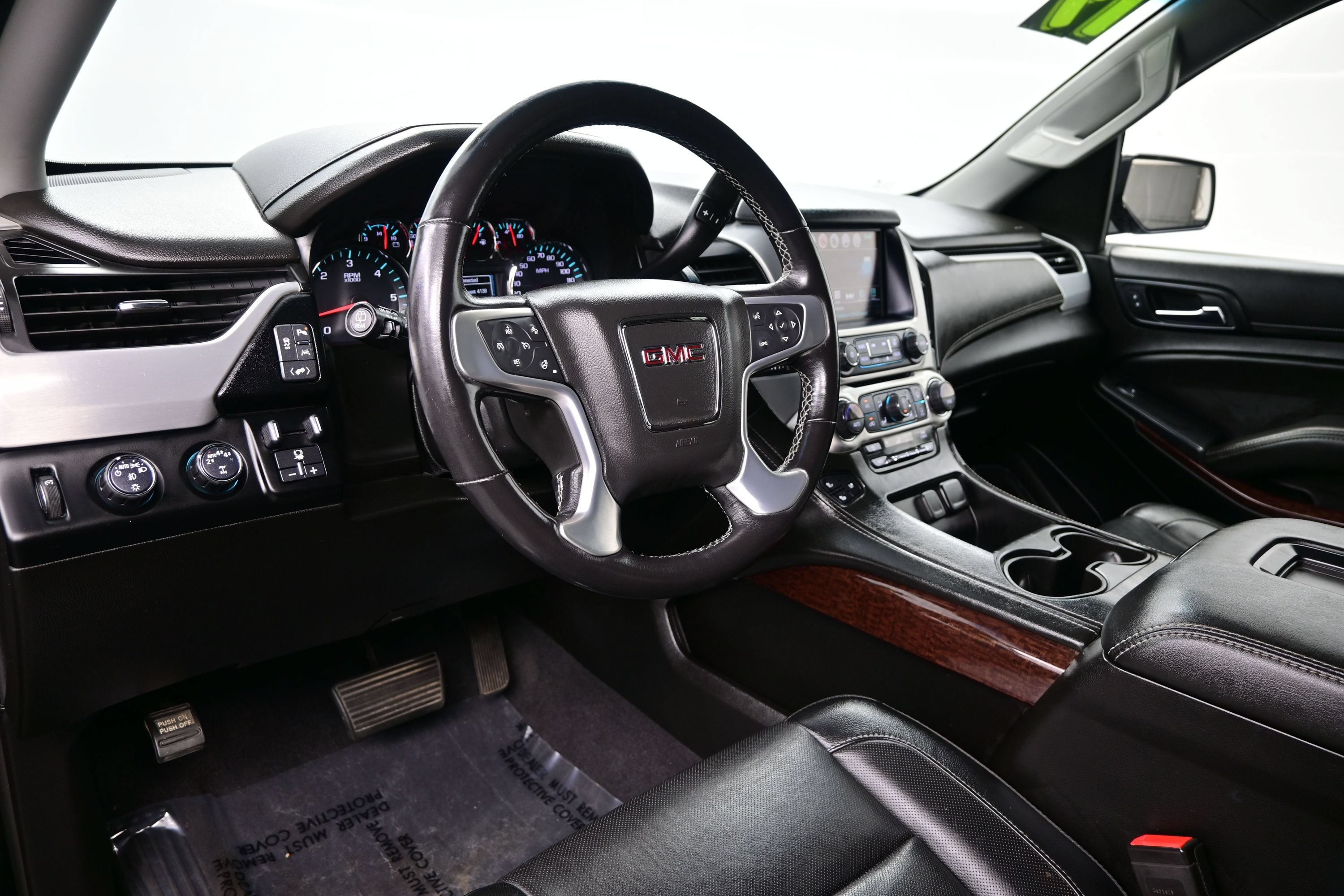 Used 2019 GMC Yukon SLT w/ Premium Edition AWD/4WD image 13
