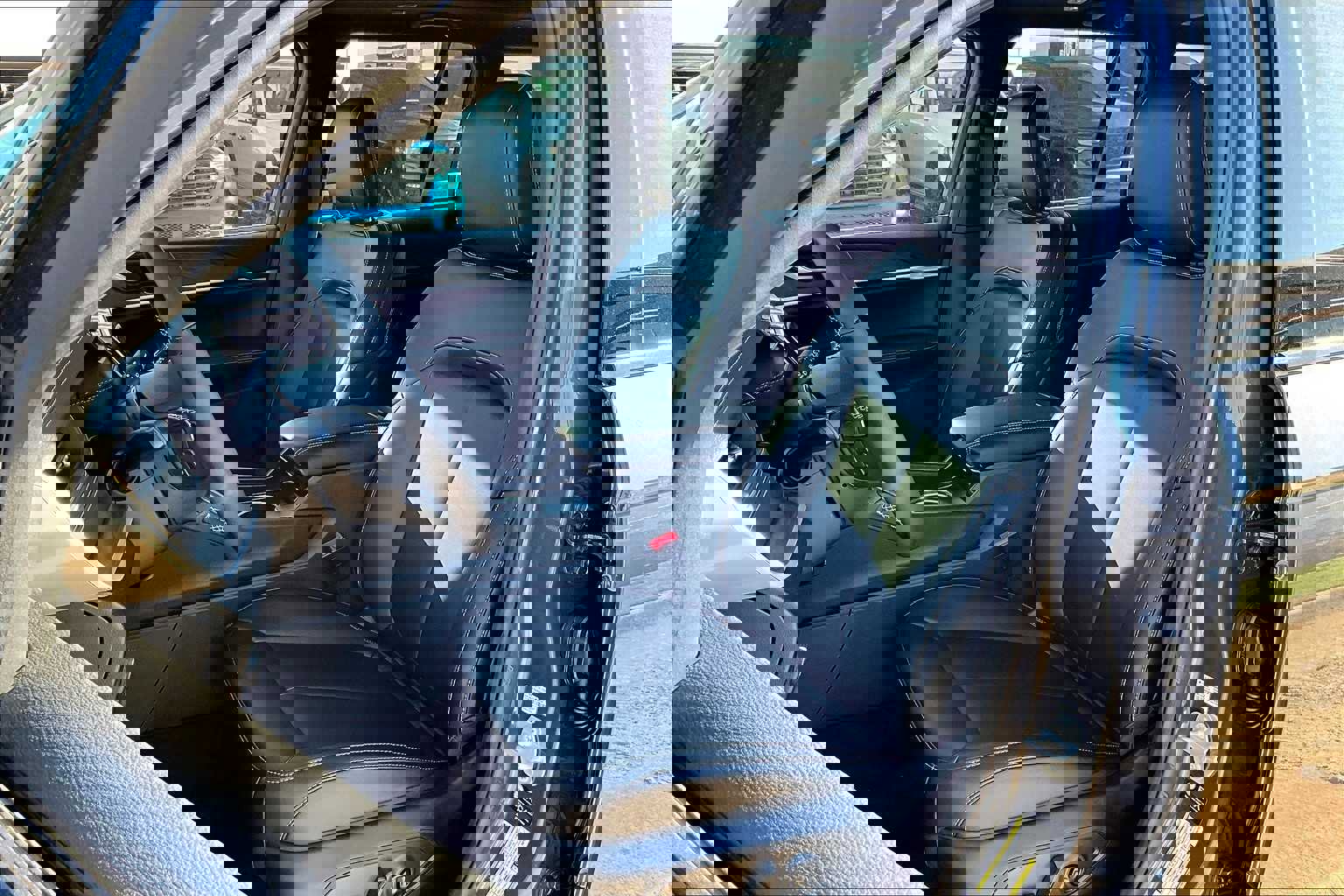 New 2025 Jeep Grand Cherokee Limited w/ Black Appearance Package image 10