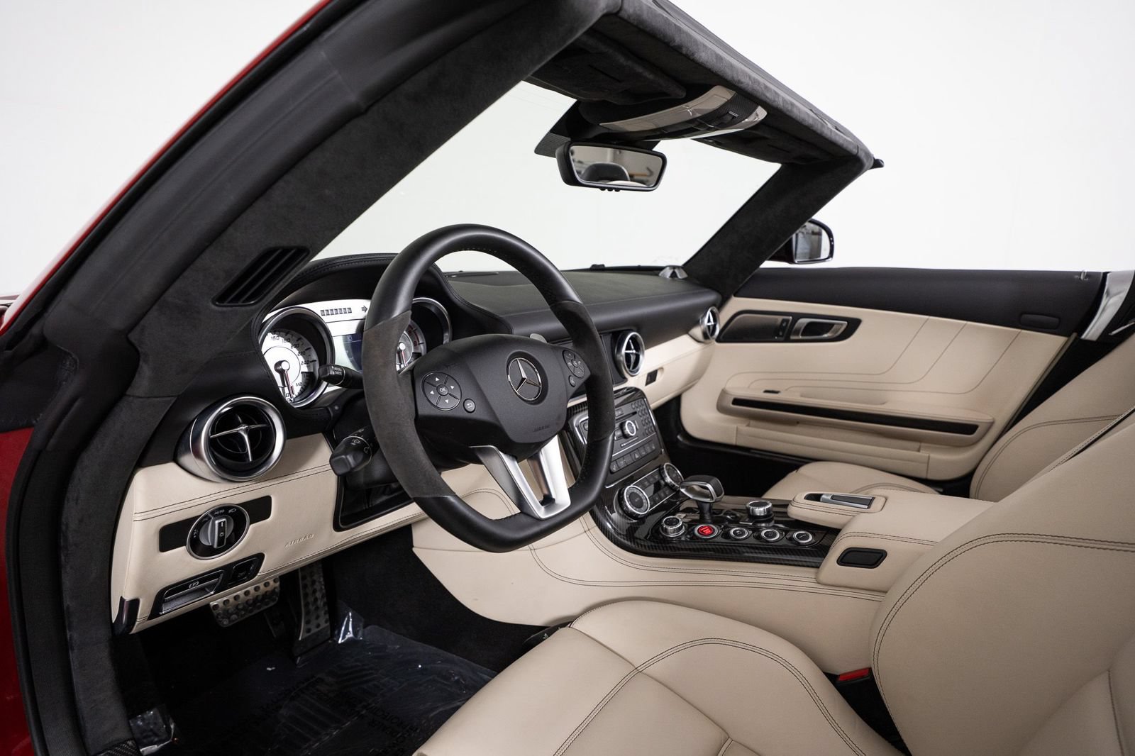 Used 2012 Mercedes-Benz SLS AMG Roadster image 16