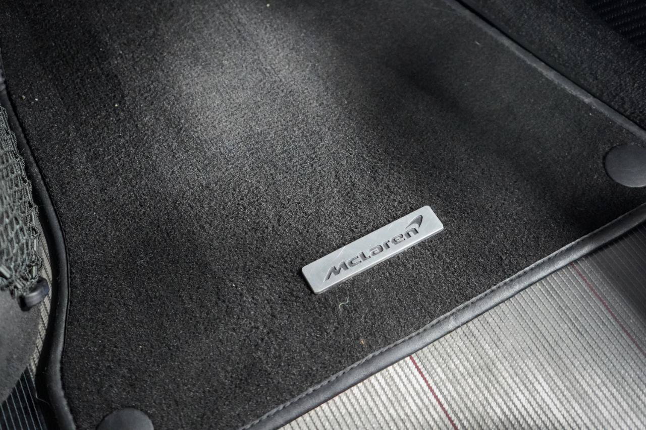 Used 2019 McLaren 600LT RWD image 26