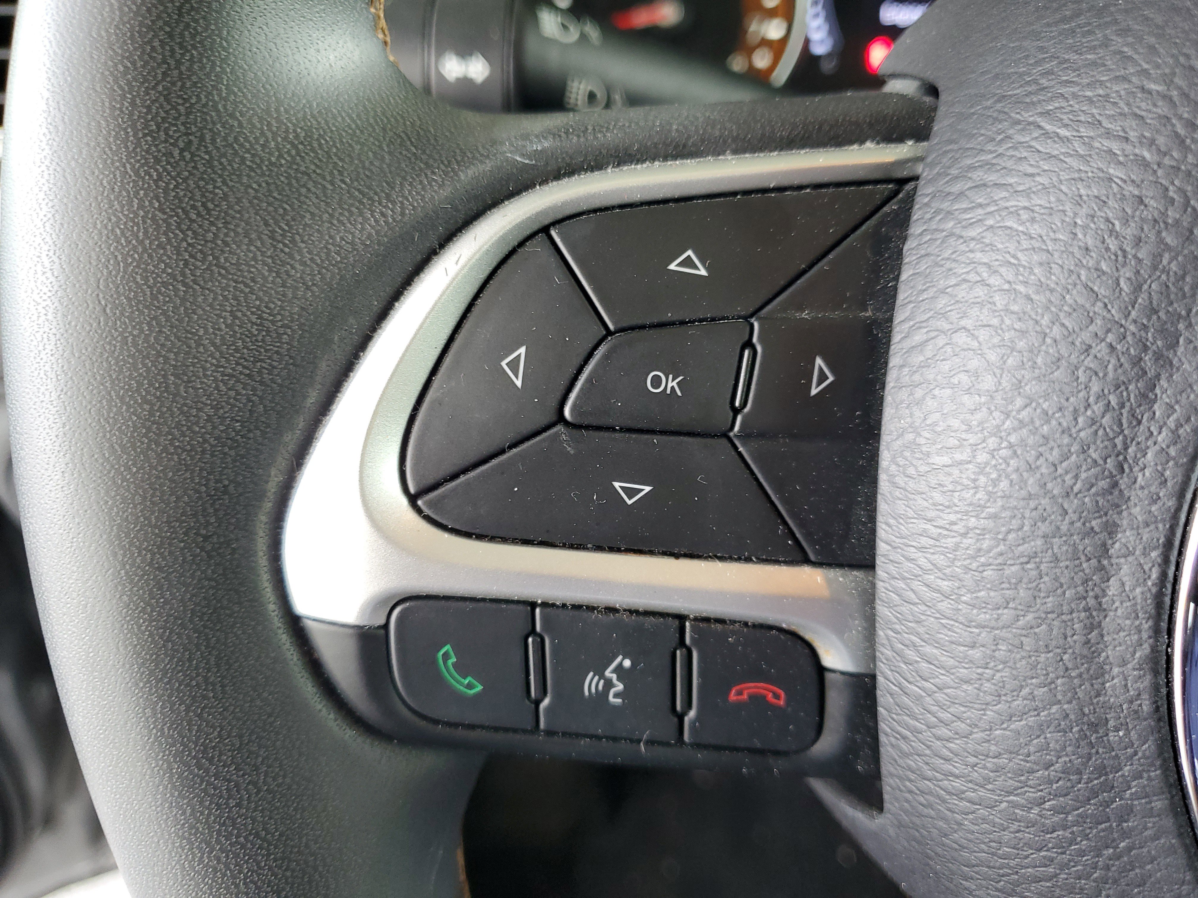 Used 2021 Jeep Compass Latitude w/ Driver Assistance Group image 23