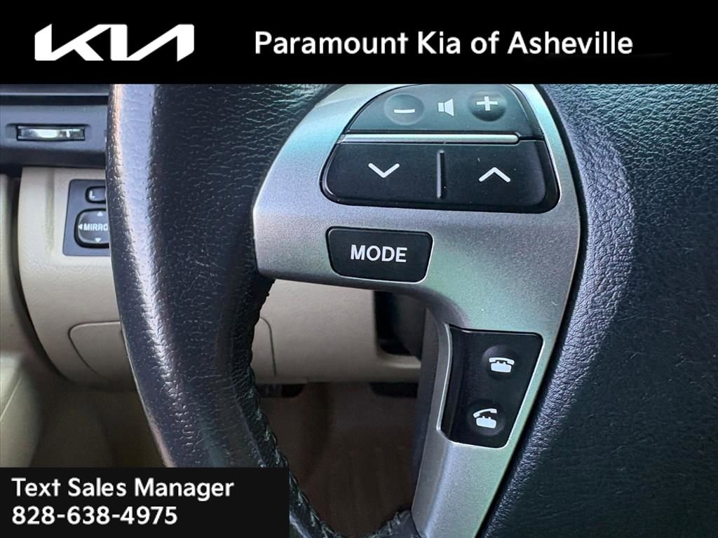 Used 2011 Toyota Highlander Limited w/ Tow Pkg image 11