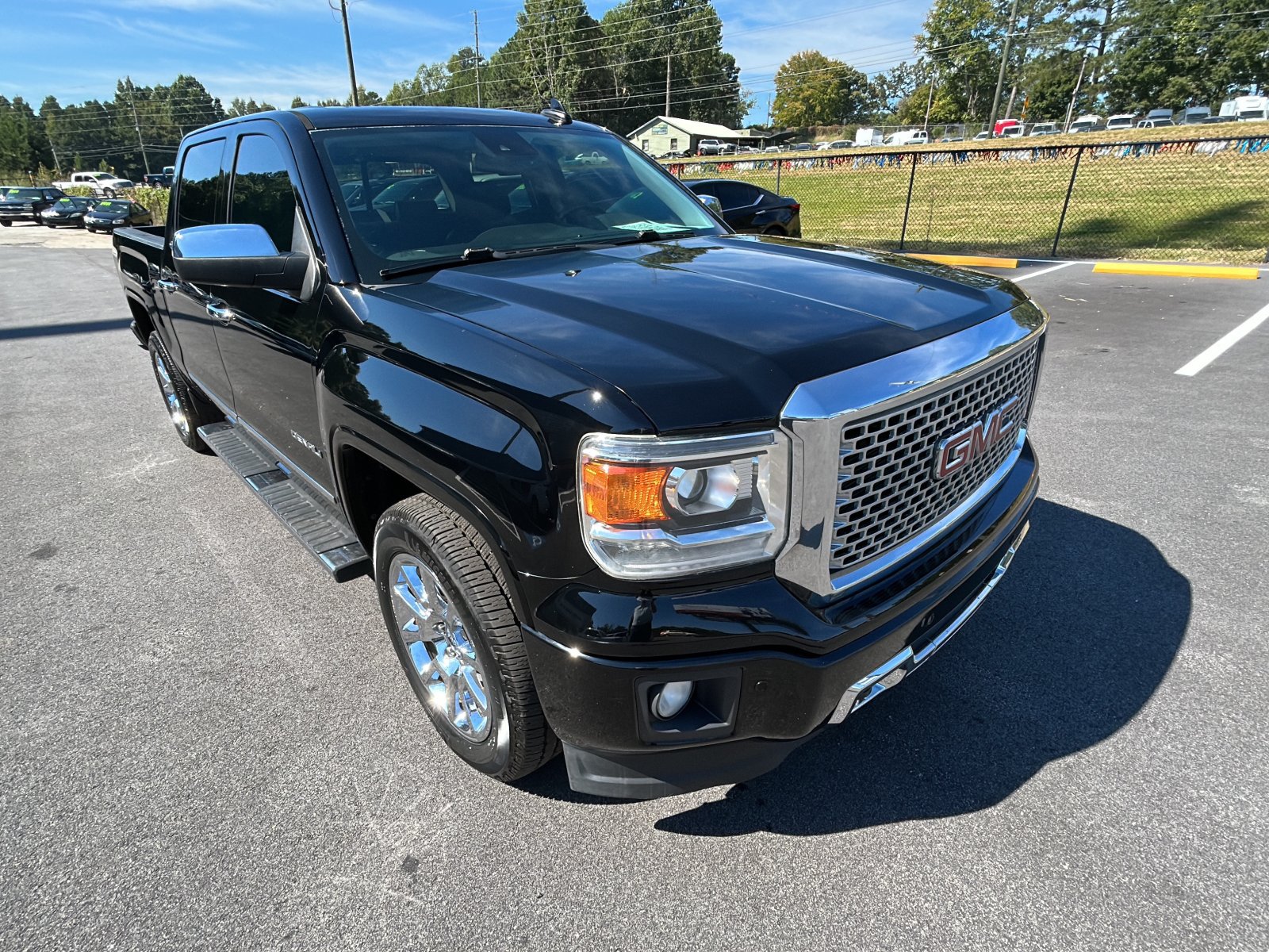 Used 2015 GMC Sierra 1500 Denali w/ Driver Alert Package RWD image 7