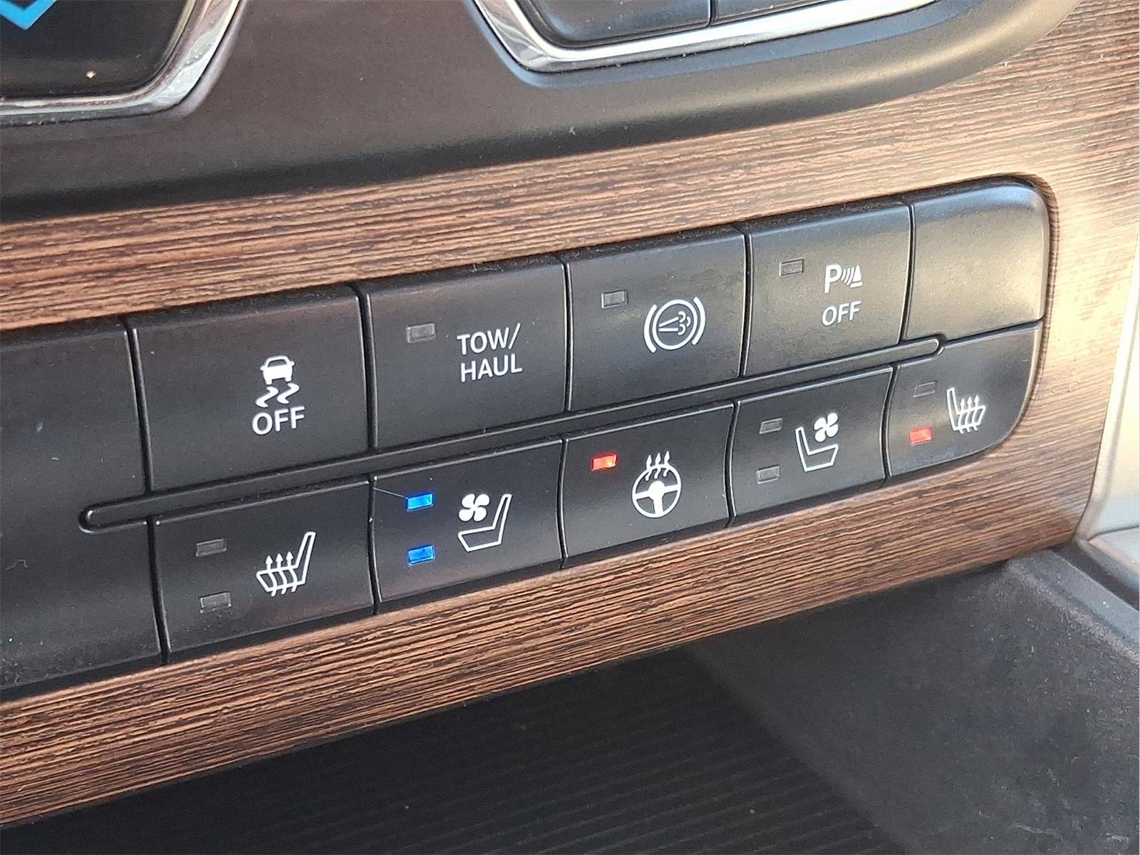 Used 2014 RAM 2500 Laramie w/ Protection Group image 22
