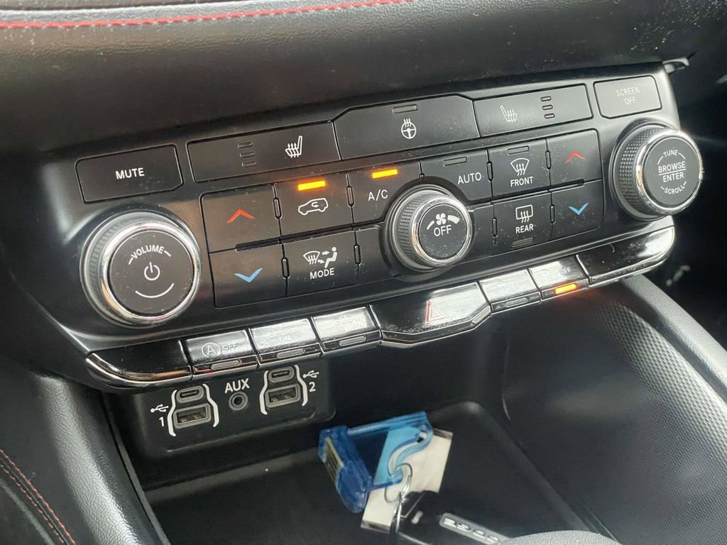 Used 2023 Dodge Durango GT image 17