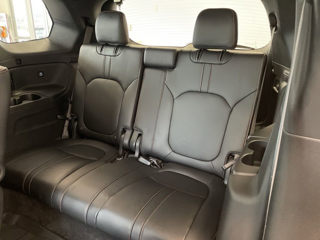 Used 2023 Honda Pilot TrailSport image 14