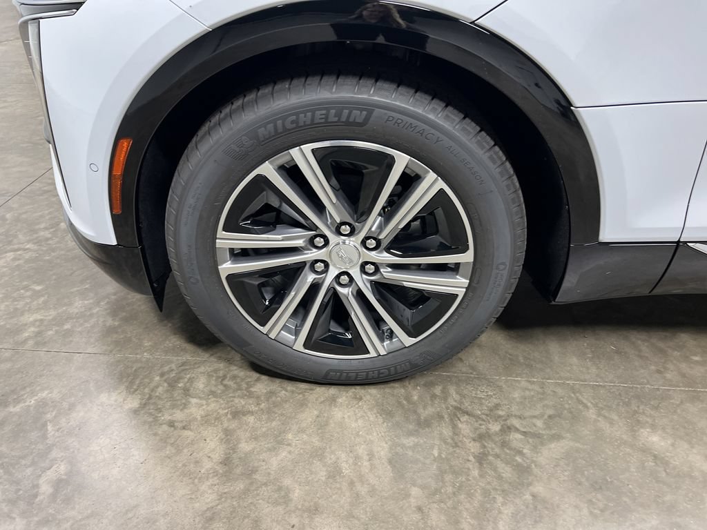 New 2026 Cadillac Lyriq Luxury AWD/4WD image 23