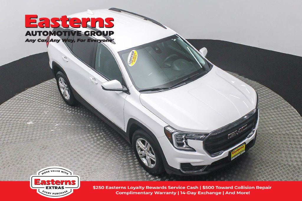 Used 2023 GMC Terrain SLE w/ Driver Convenience Package AWD/4WD image 4