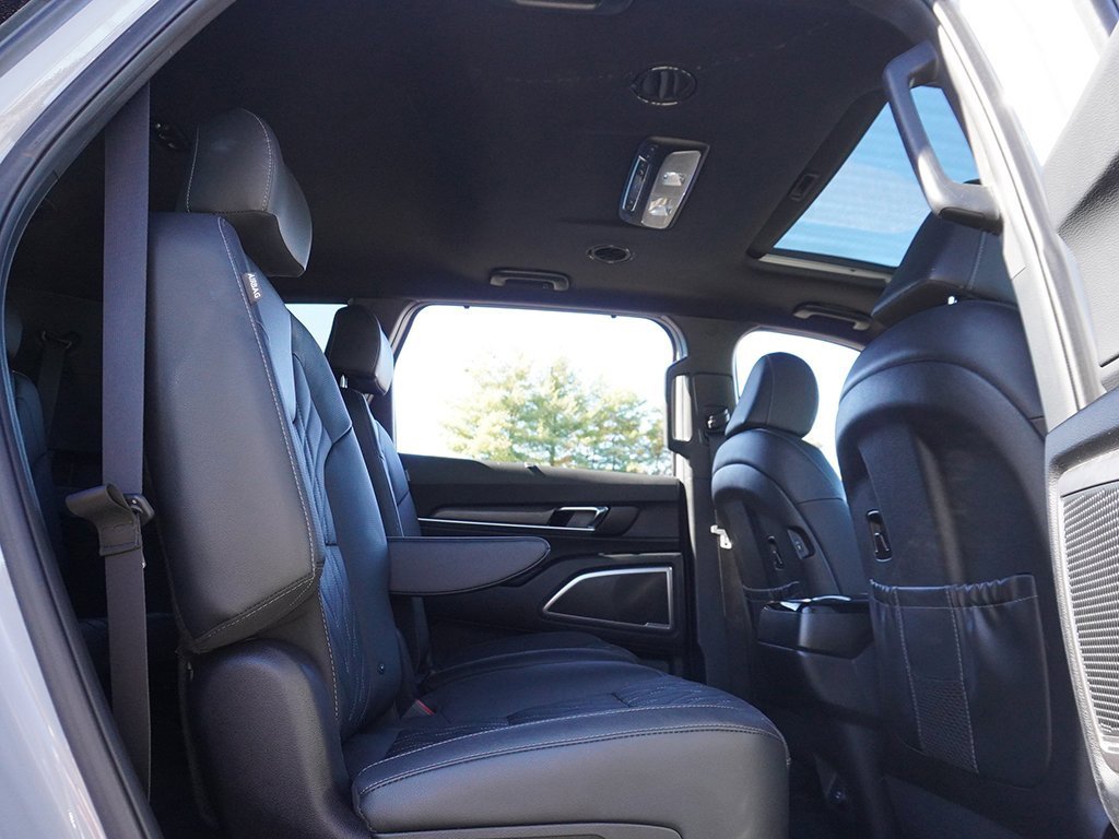 Used 2024 Kia Telluride EX X-Line image 45