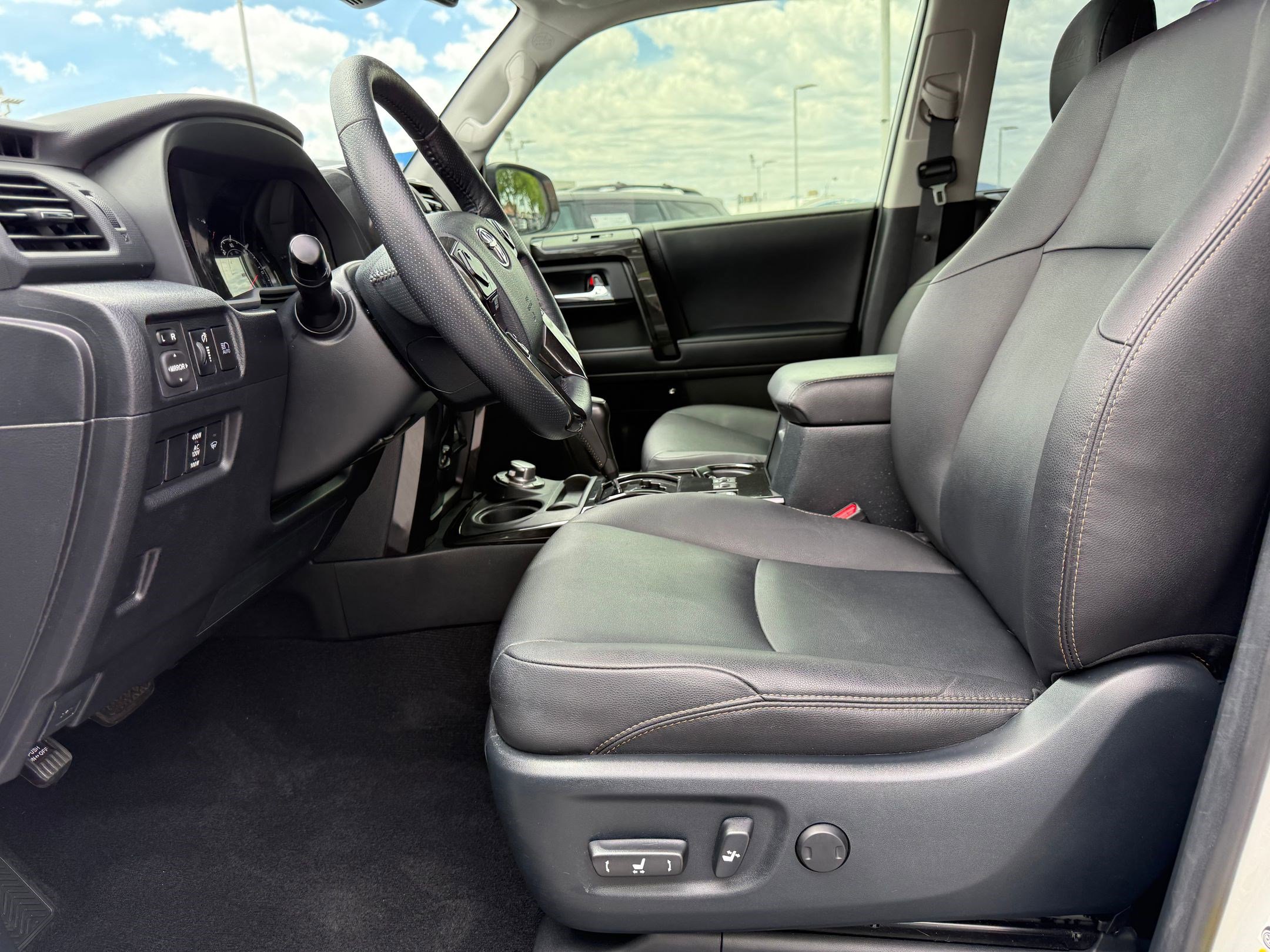 Used 2023 Toyota 4Runner 40th Anniversary SE AWD/4WD image 17