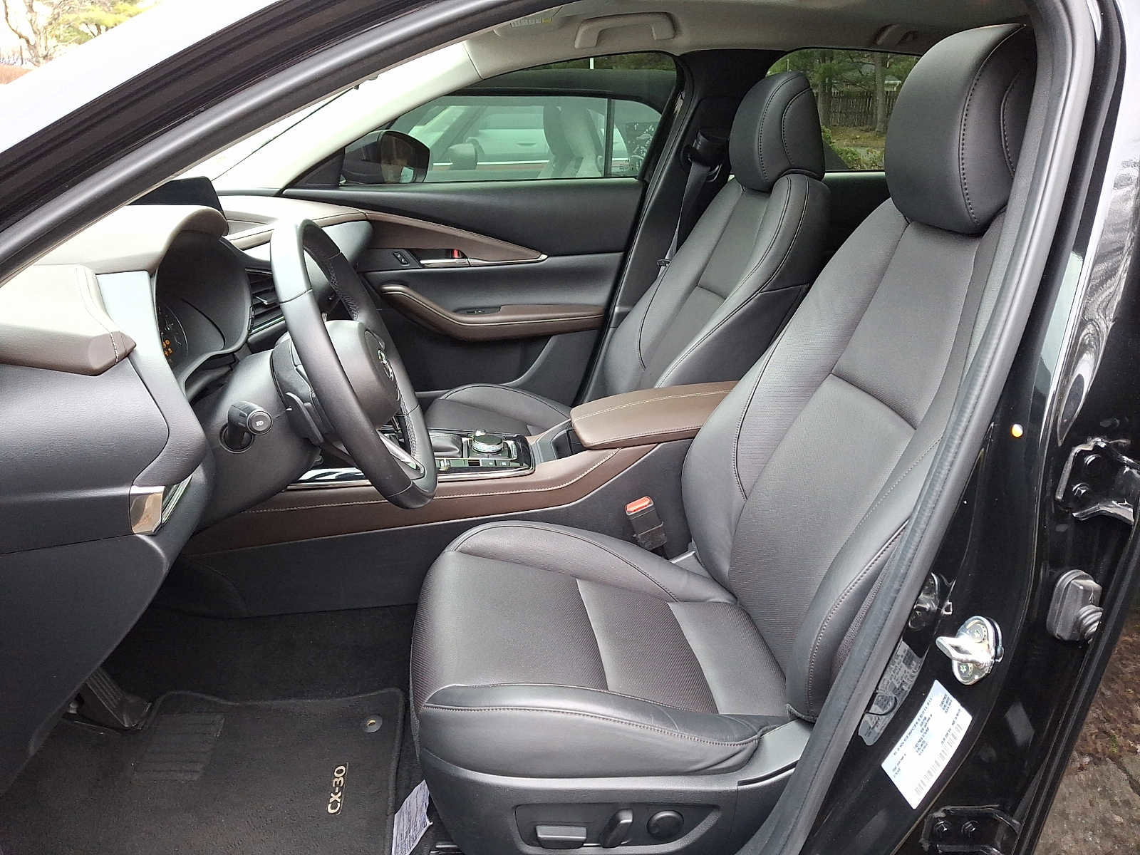 Used 2023 MAZDA CX-30 AWD 2.5 S w/ Premium Package image 11