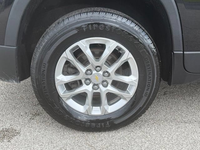 Used 2021 Chevrolet Traverse LT FWD image 9