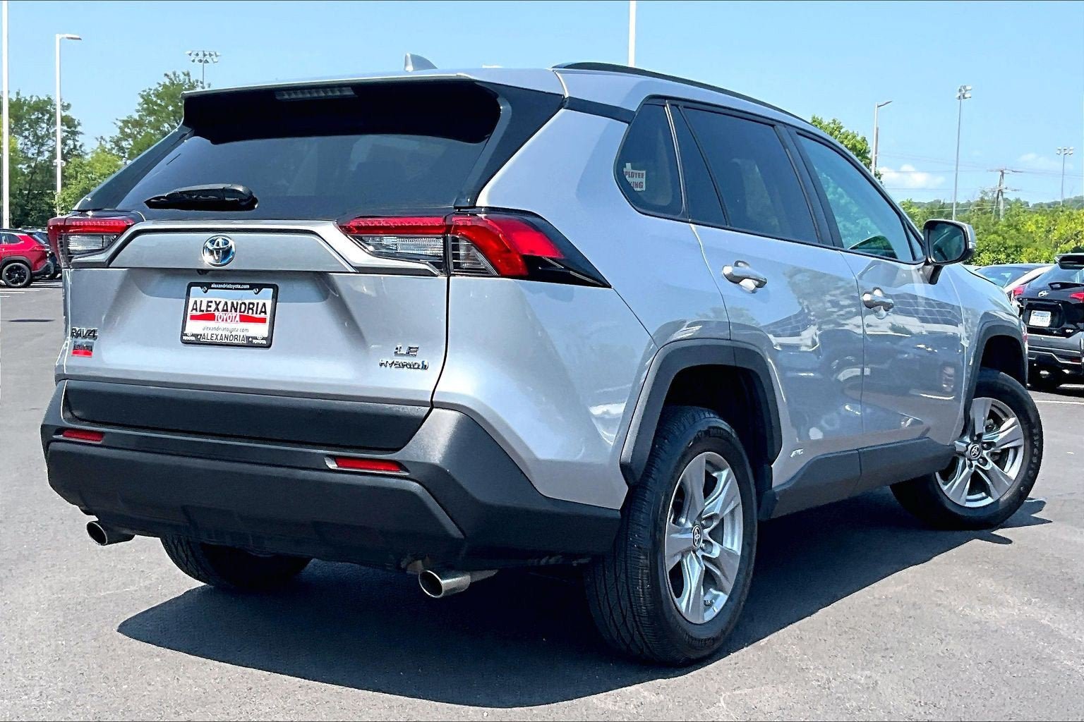 Used 2023 Toyota RAV4 LE AWD/4WD image 12