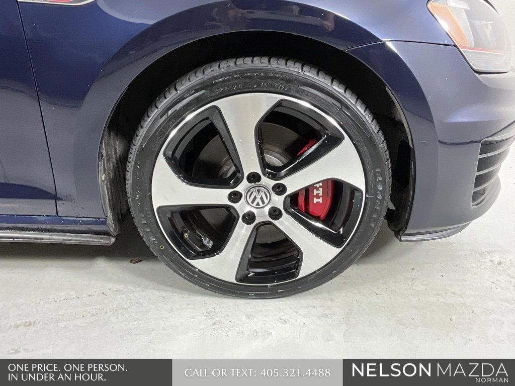 Used 2017 Volkswagen GTI SE image 10