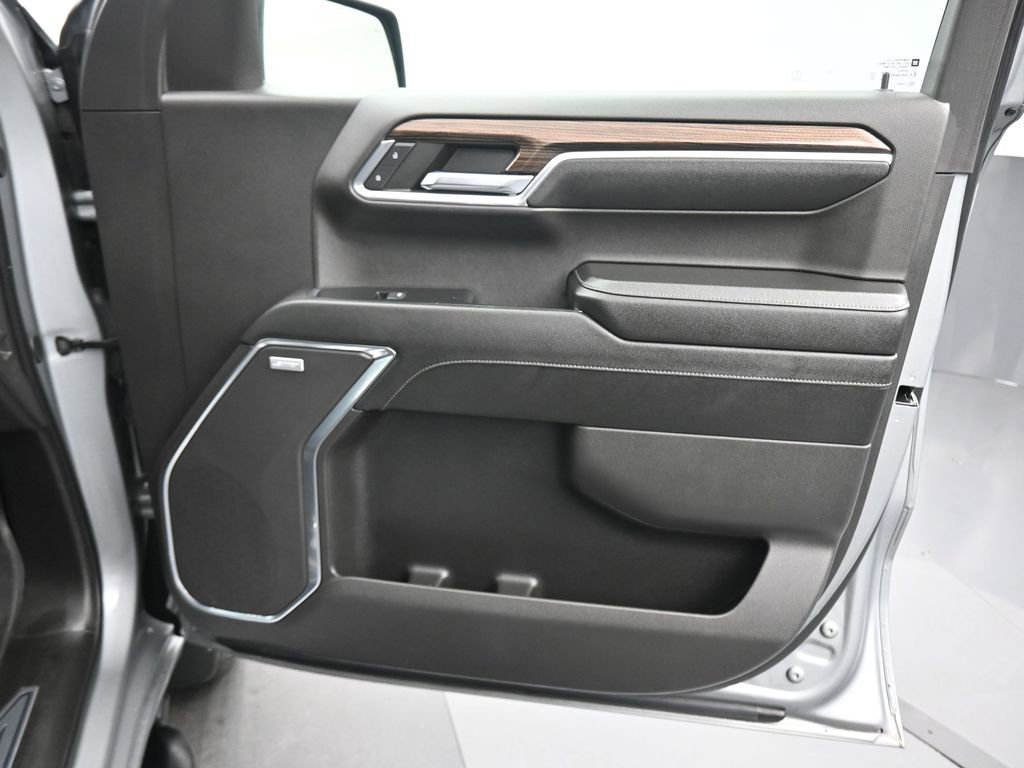 Used 2024 Chevrolet Silverado 1500 LT Trail Boss w/ Convenience Package II image 49