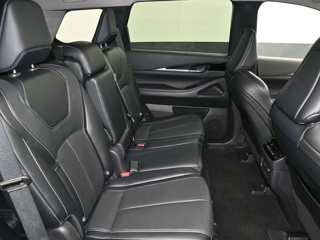 Used 2024 INFINITI QX60 Pure image 12