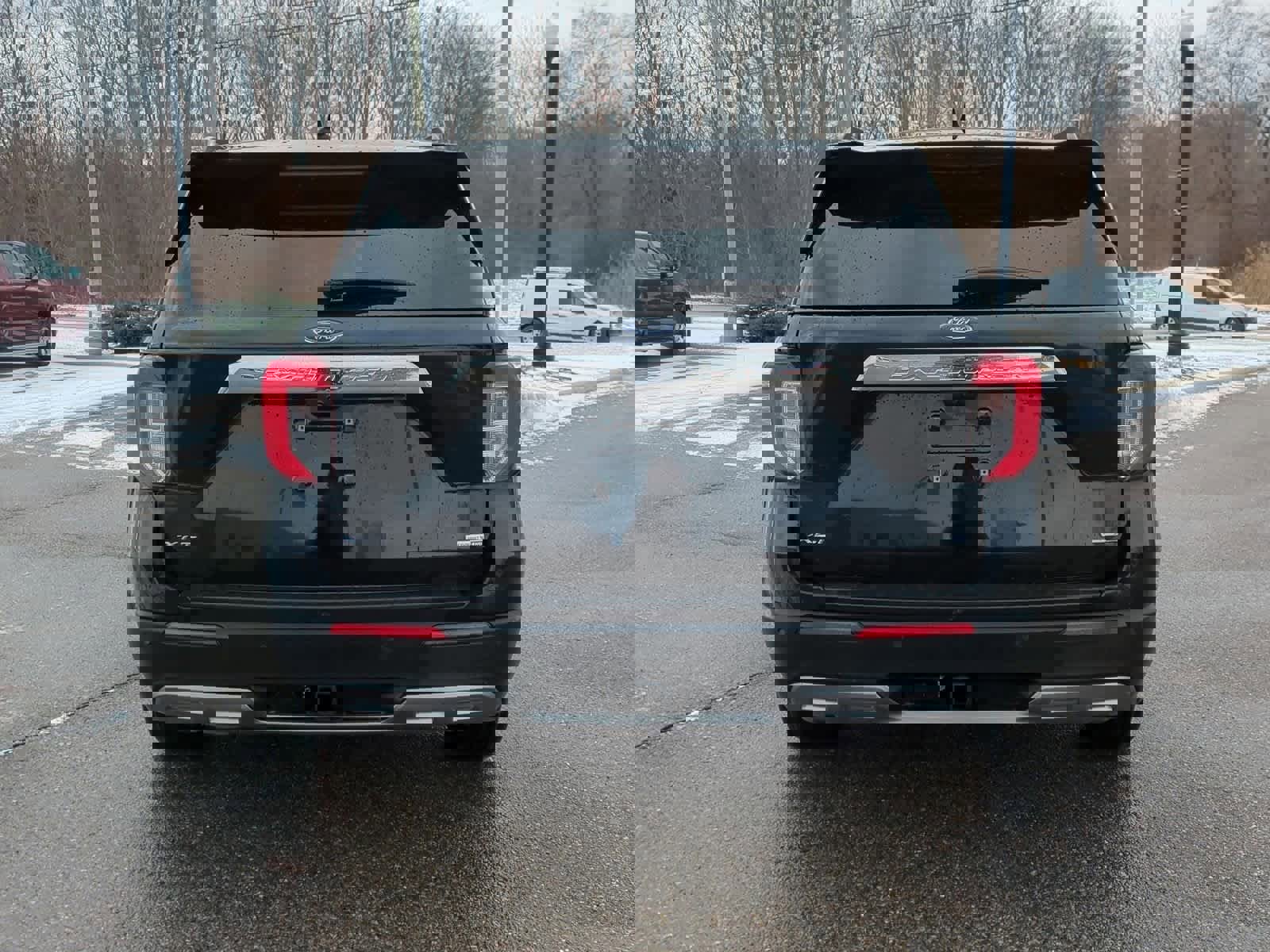 Used 2020 Ford Explorer XLT w/ Equipment Group 202A image 7