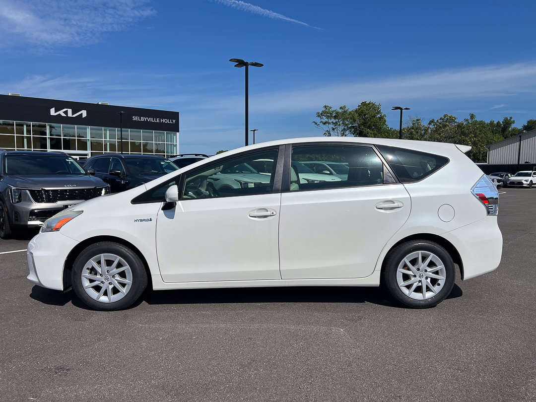 Used 2013 Toyota Prius V Three FWD image 2