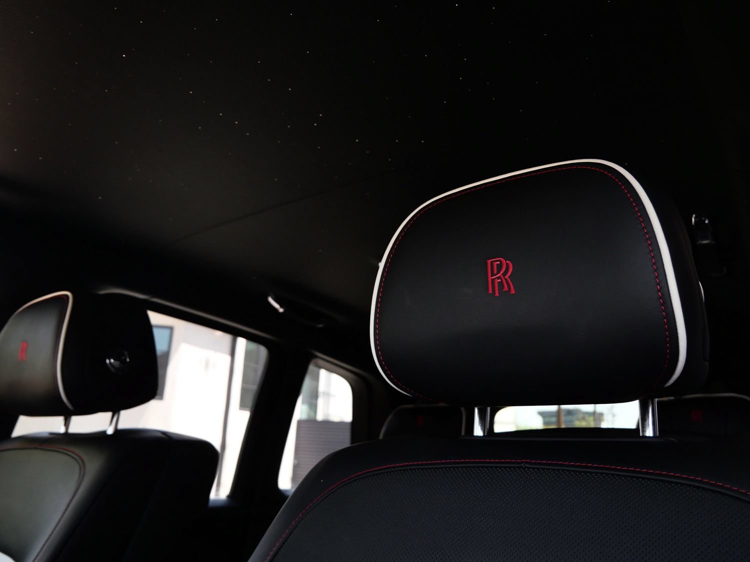 Certified 2022 Rolls-Royce Cullinan w/ Cullinan Package AWD/4WD image 10