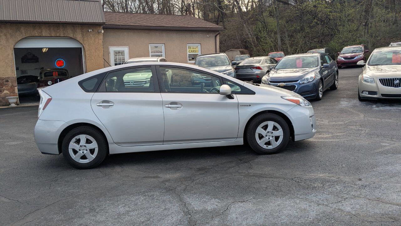 Used 2011 Toyota Prius Two image 25