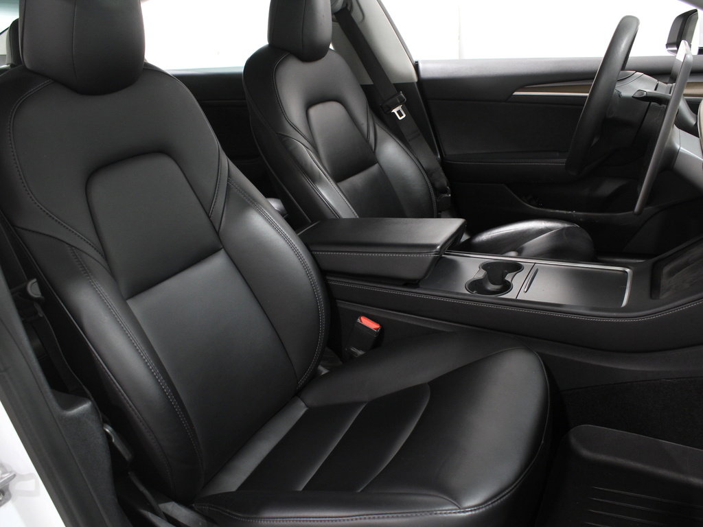 Used 2021 Tesla Model 3 Standard Range Plus image 18