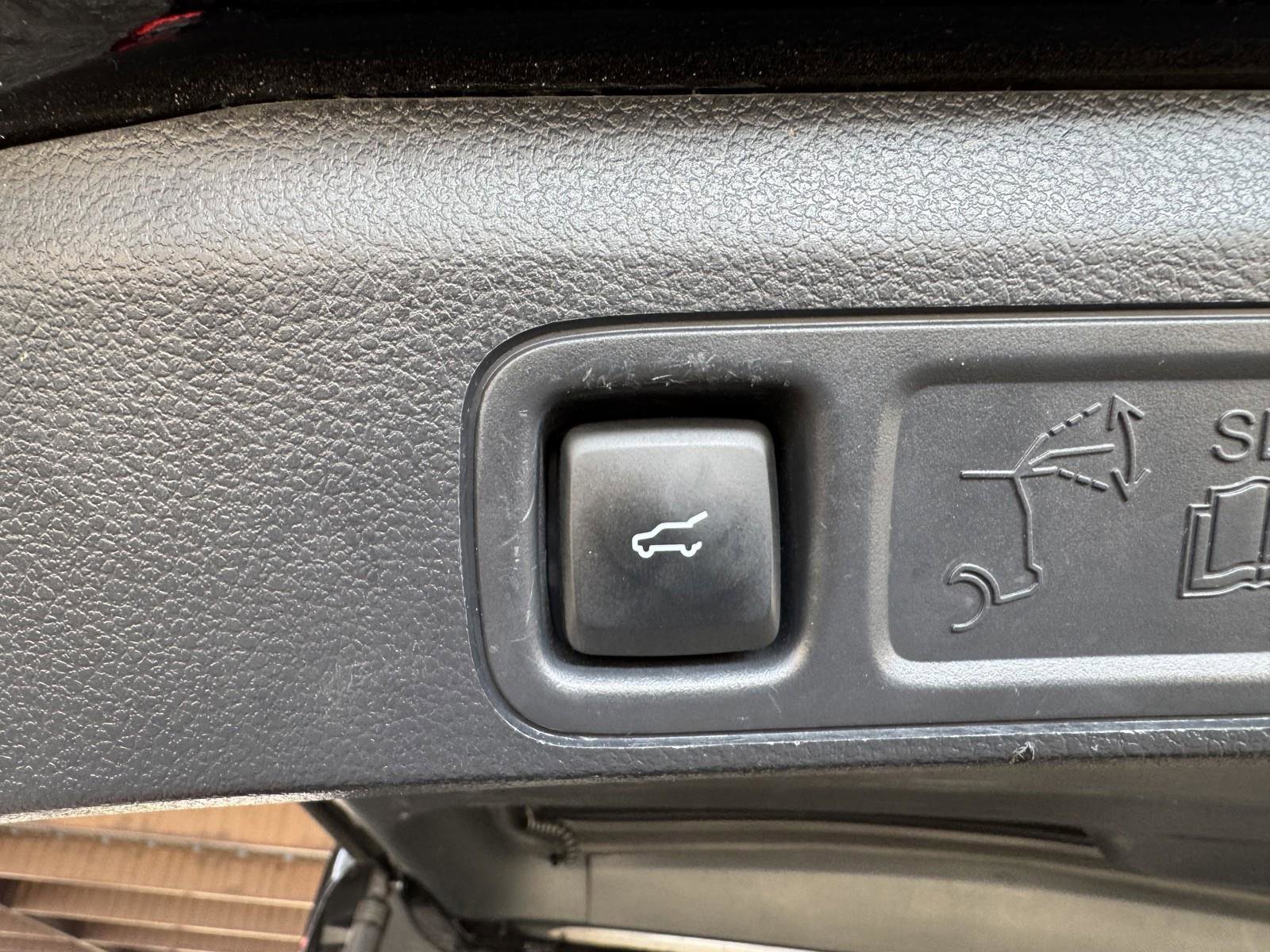 Used 2024 Ford Expedition Limited image 36