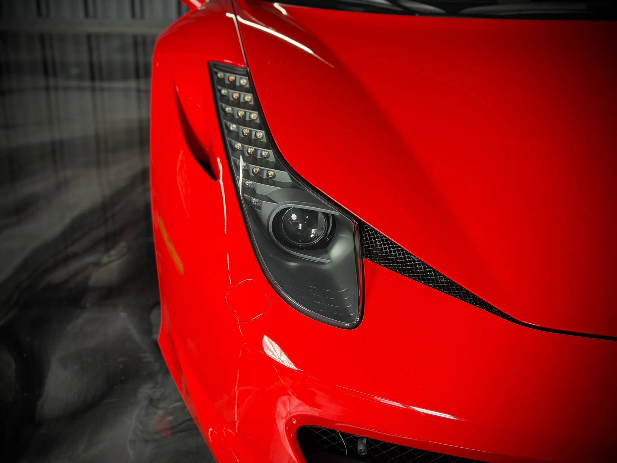 Used 2014 Ferrari 458 Italia Coupe RWD image 6