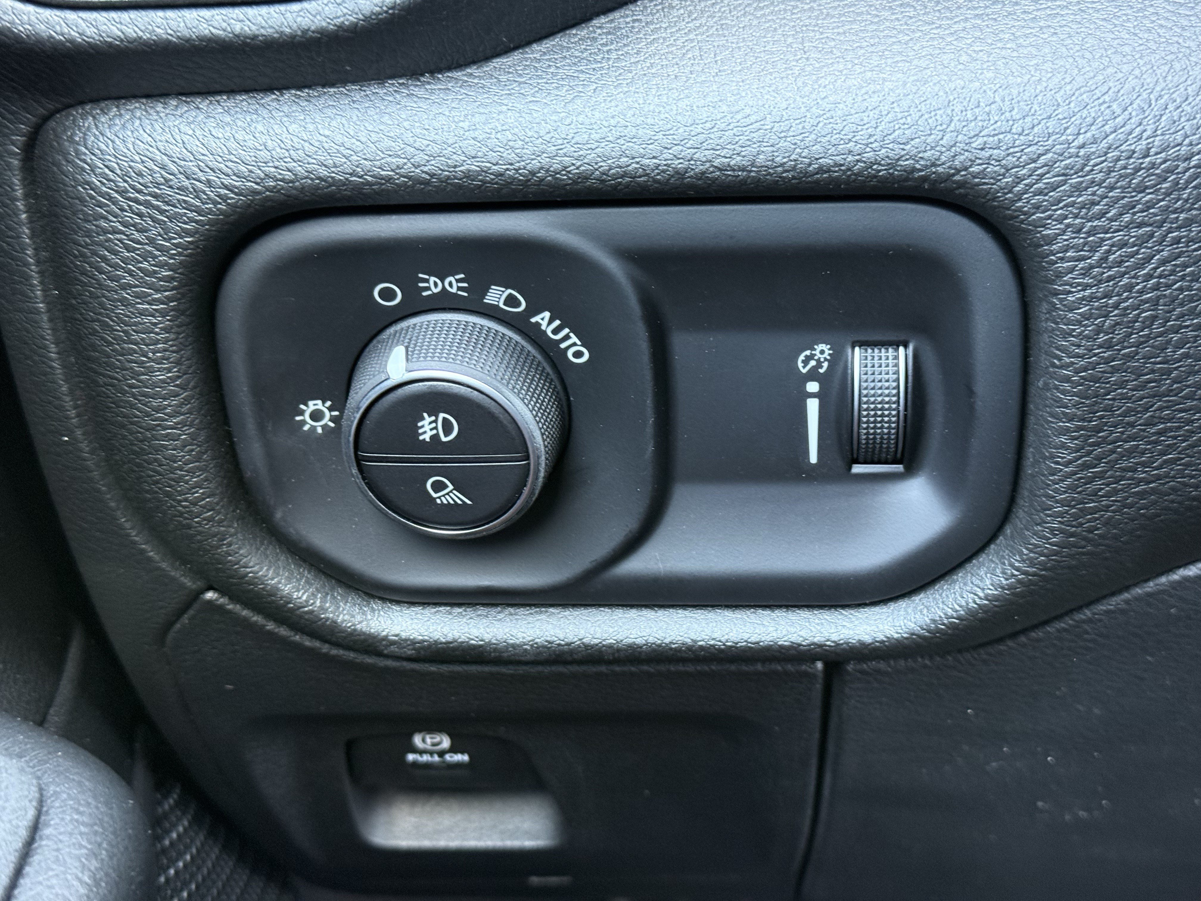 New 2026 RAM 1500 Warlock AWD/4WD image 27