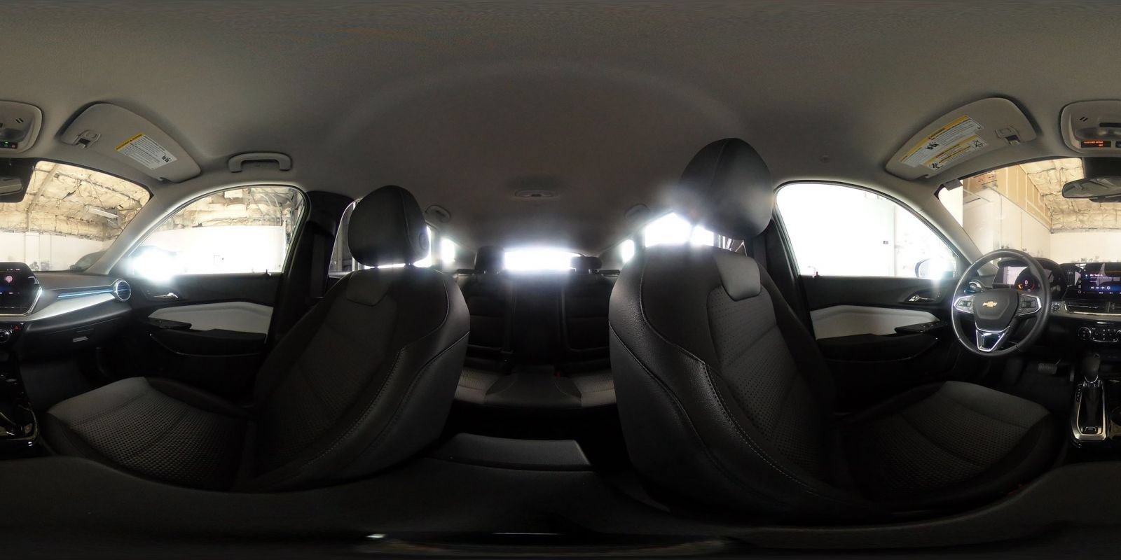 Used 2025 Chevrolet Trax LT w/ LT Convenience Package FWD image 40