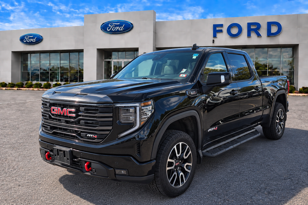 Used 2023 GMC Sierra 1500 AT4 w/ AT4 Premium Package