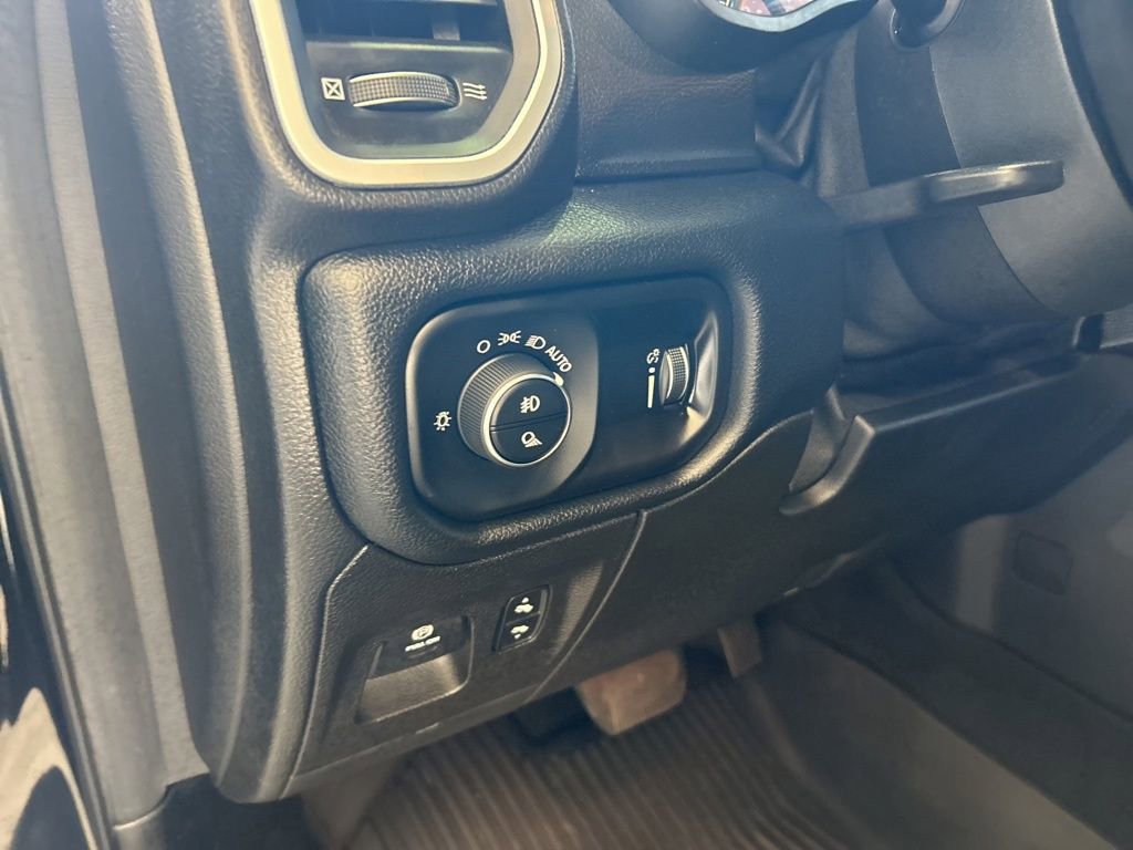 Used 2020 RAM 1500 Big Horn image 36