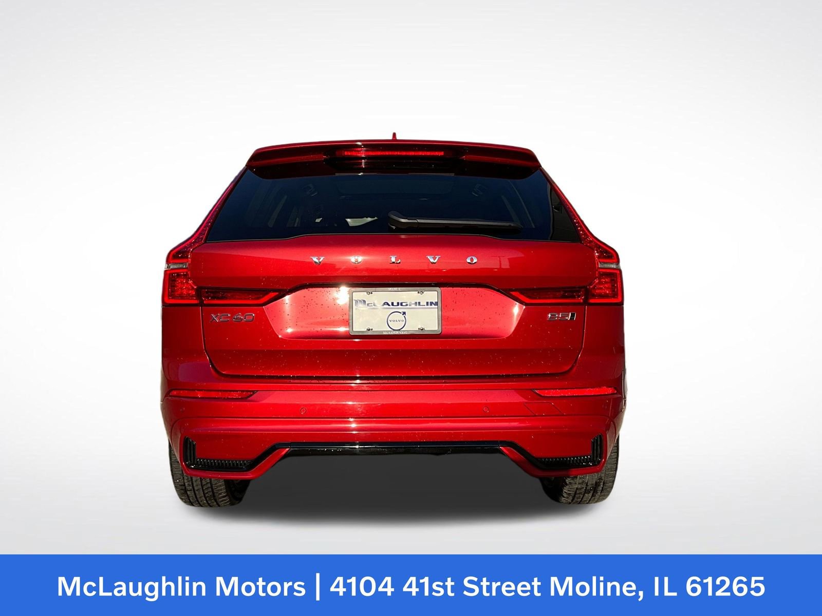 Certified 2023 Volvo XC60 B5 Plus AWD/4WD image 12