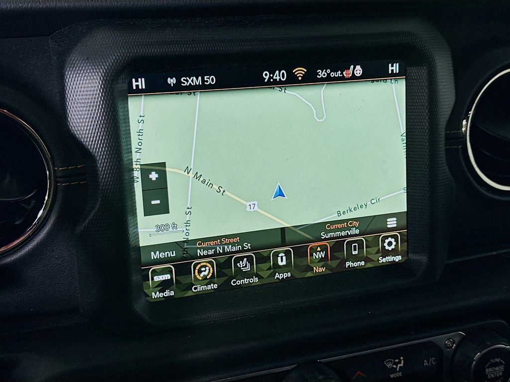 Used 2022 Jeep Wrangler Unlimited Sahara image 25