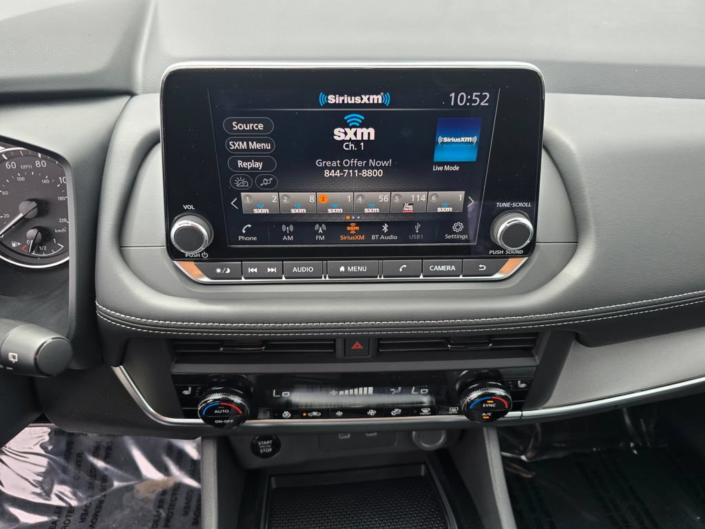 Used 2026 Nissan Rogue Dark Armor AWD/4WD image 8