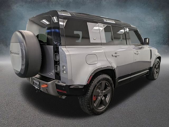 Used 2020 Land Rover Defender 110 X image 4