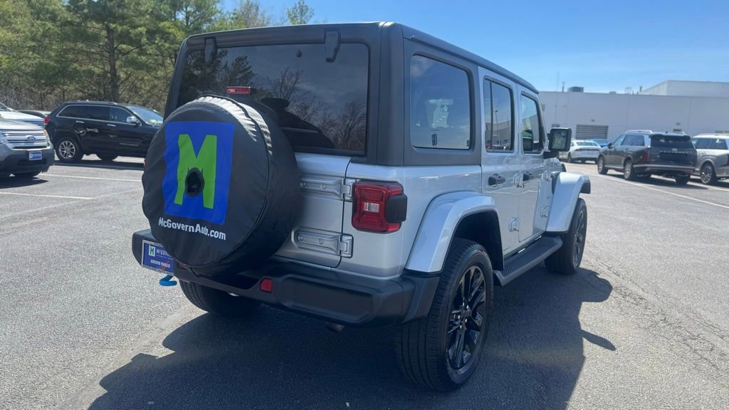 Used 2023 Jeep Wrangler Unlimited Sahara w/ Cold Weather Group image 5