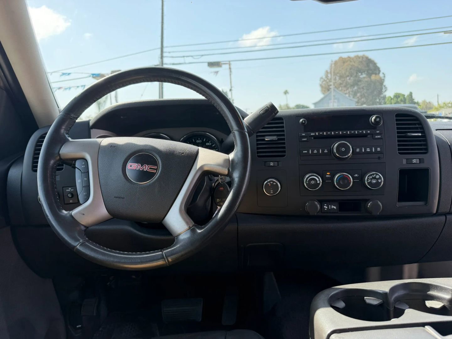 Used 2008 GMC Sierra 2500 SLE w/ Convenience Package AWD/4WD image 19