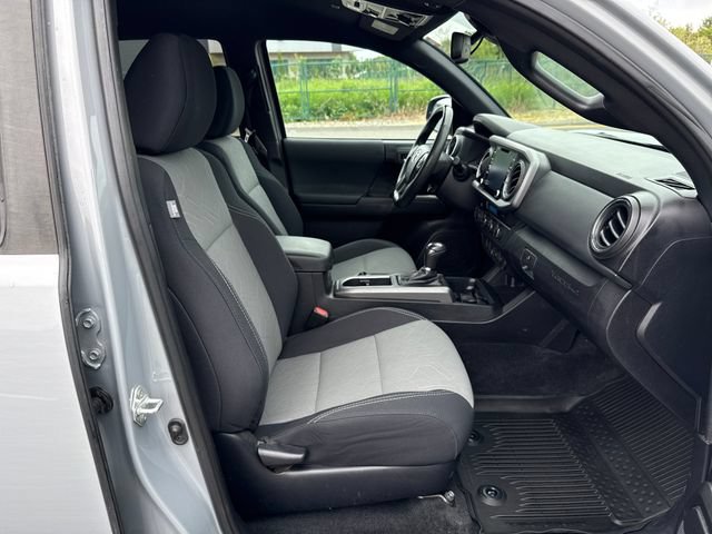 Used 2021 Toyota Tacoma TRD Off-Road AWD/4WD image 10