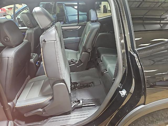 New 2026 GMC Acadia AT4 w/ Luxury Package image 23