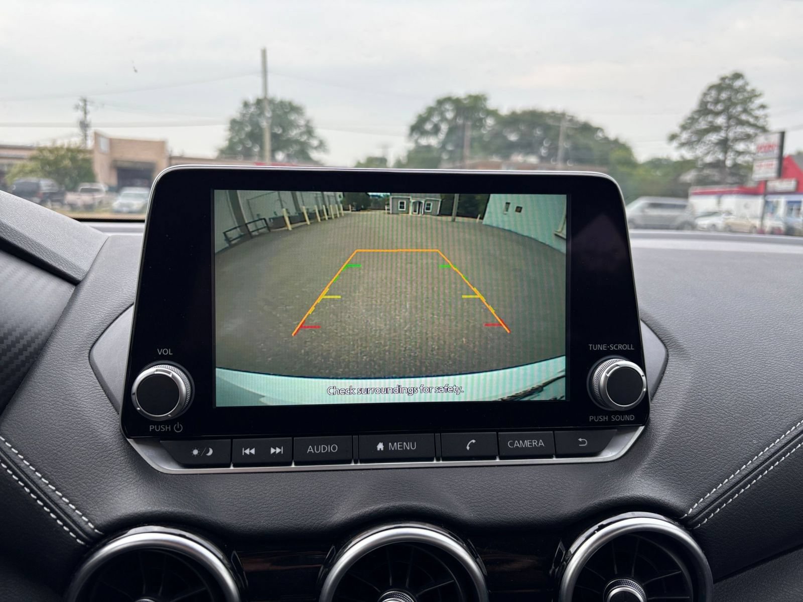 Used 2025 Nissan Sentra SV FWD image 18