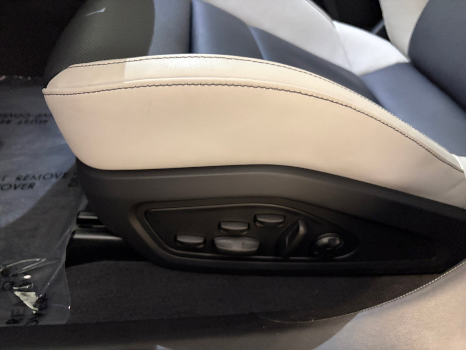 Certified 2023 Porsche Taycan Turbo S AWD/4WD image 23