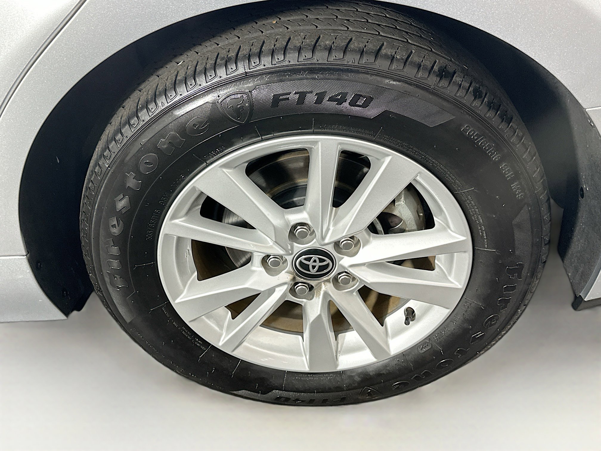 Used 2025 Toyota Camry LE image 11