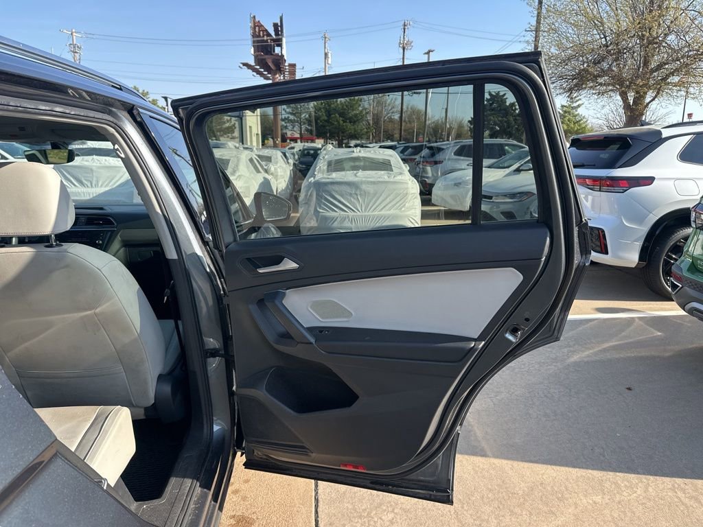 Used 2019 Volkswagen Tiguan SEL image 20
